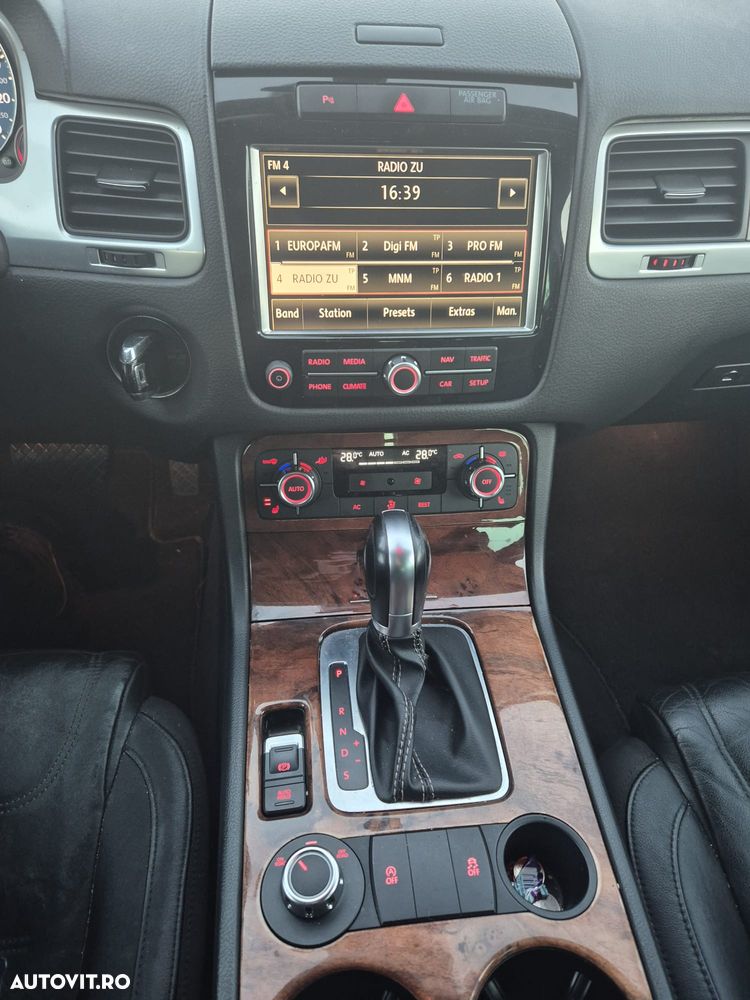 Volkswagen Touareg 3.0 V6 TDI BMT - 6