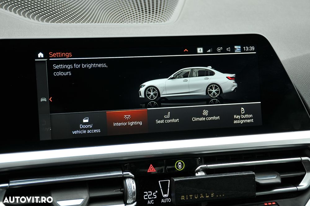 BMW Seria 3 330e Aut. M Sport - 14