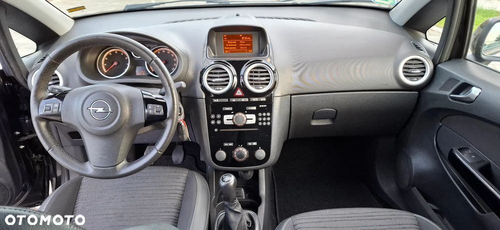 Opel Corsa 1.4 16V Energy - 18