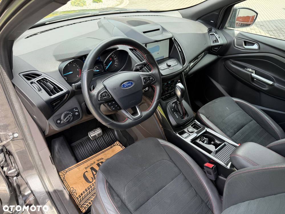 Ford Kuga - 9