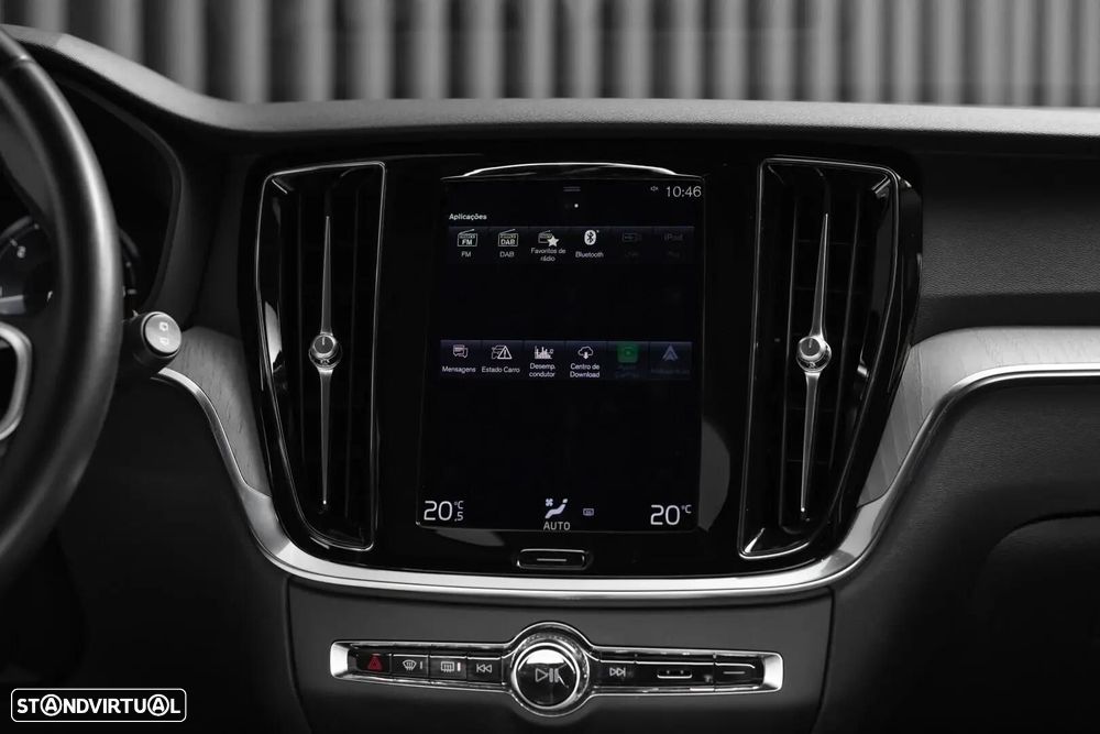 Volvo V60 2.0 B4 Momentum Geartronic - 22