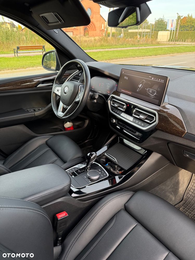 BMW X3 xDrive30i GPF Luxury Line - 7
