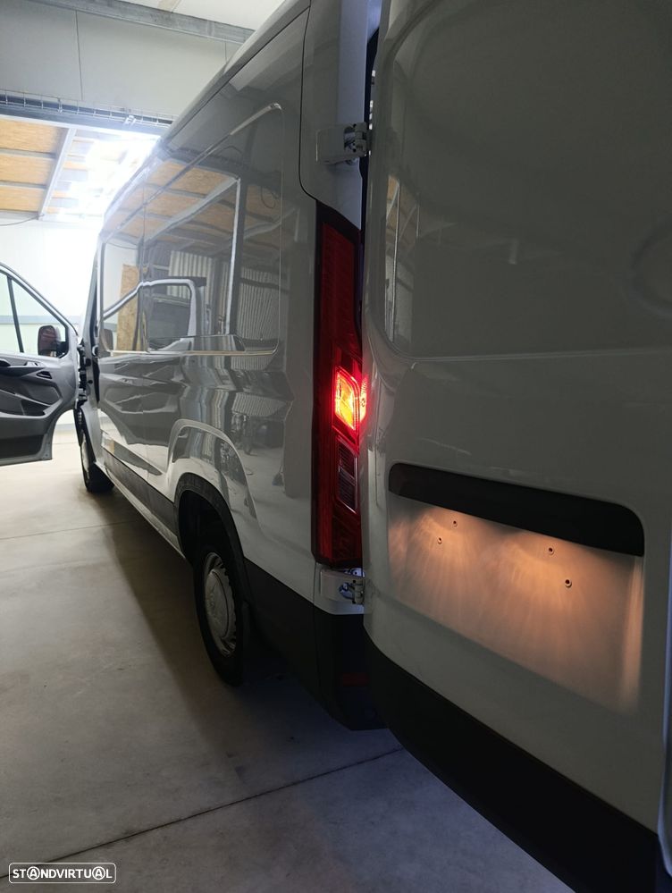 Maxus DELIVER 9 - 5