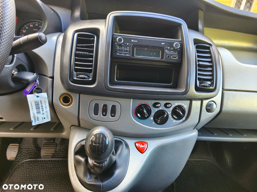 Renault Trafic Long L2H1 2.0dci Klima - 12