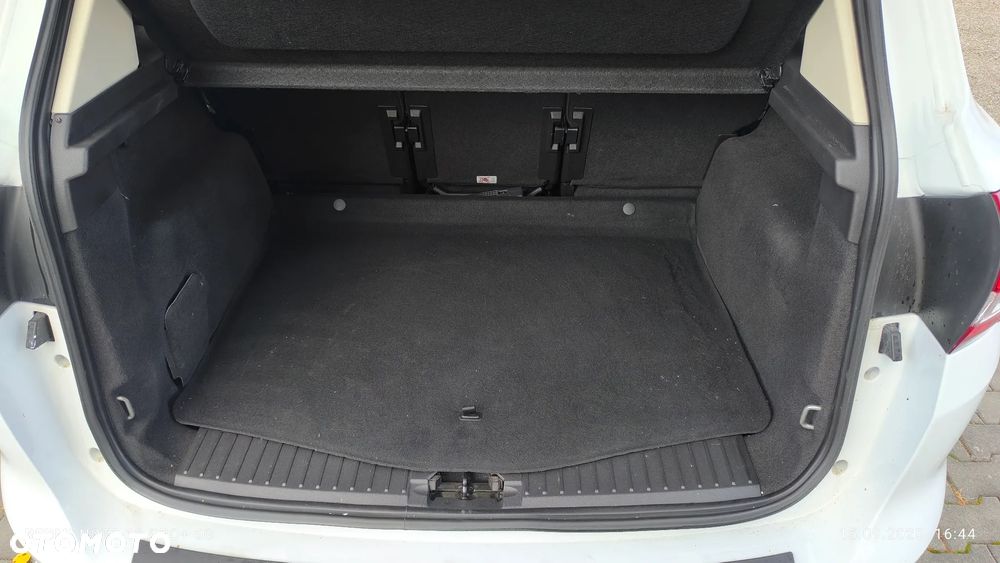 Ford C-MAX 1.6 Titanium - 27