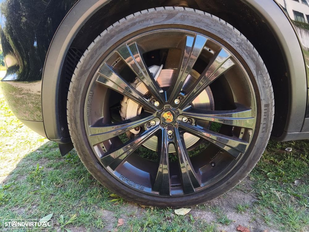 Porsche Cayenne Platinum Edition - 31