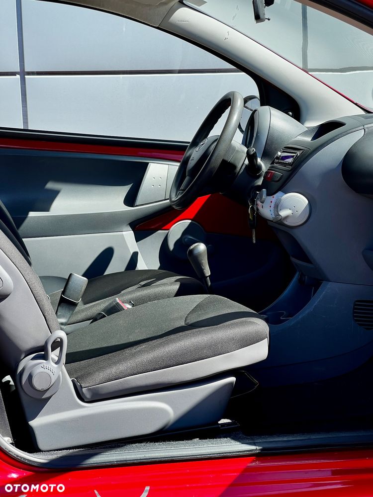 Toyota Aygo City - 16