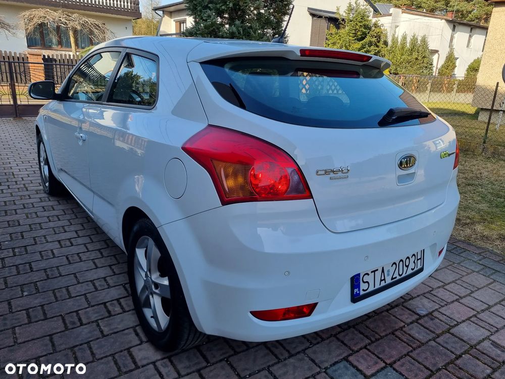 Kia ProCeed 1.4 CVVT Dream-Team Edition - 5