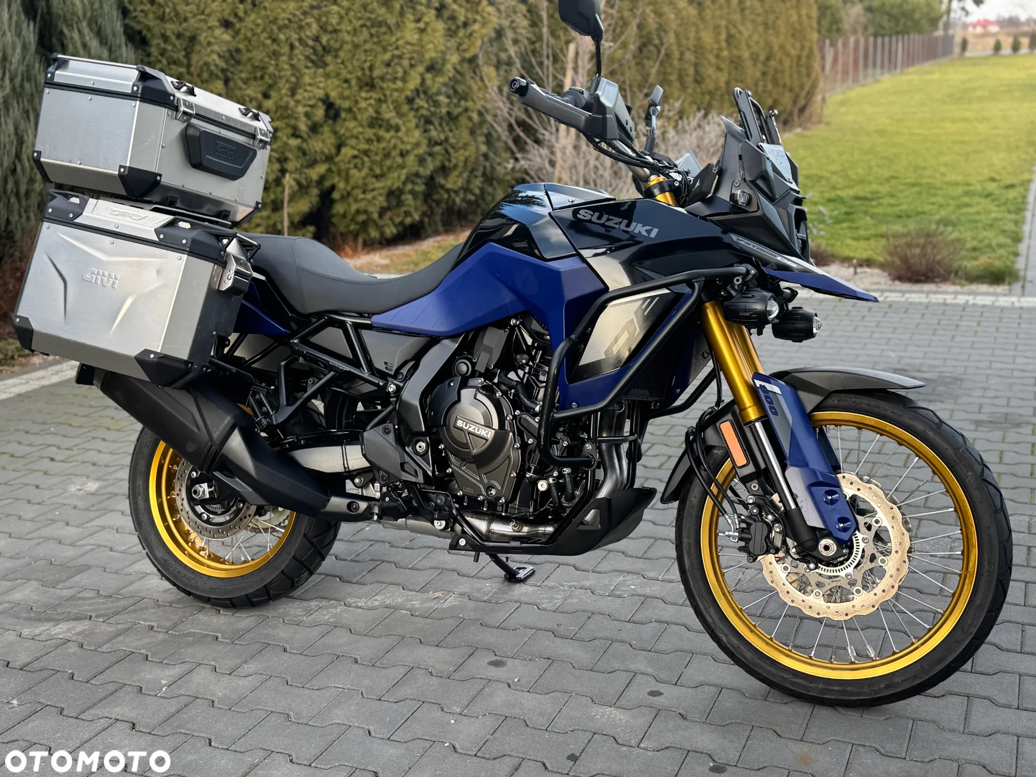 Suzuki DL - 4