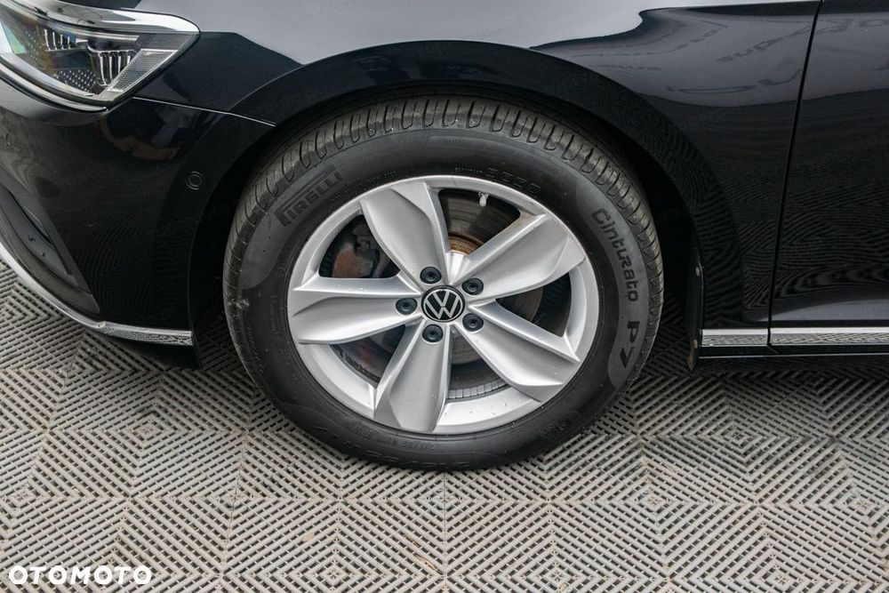 Volkswagen Passat 2.0 TSI Elegance DSG - 31