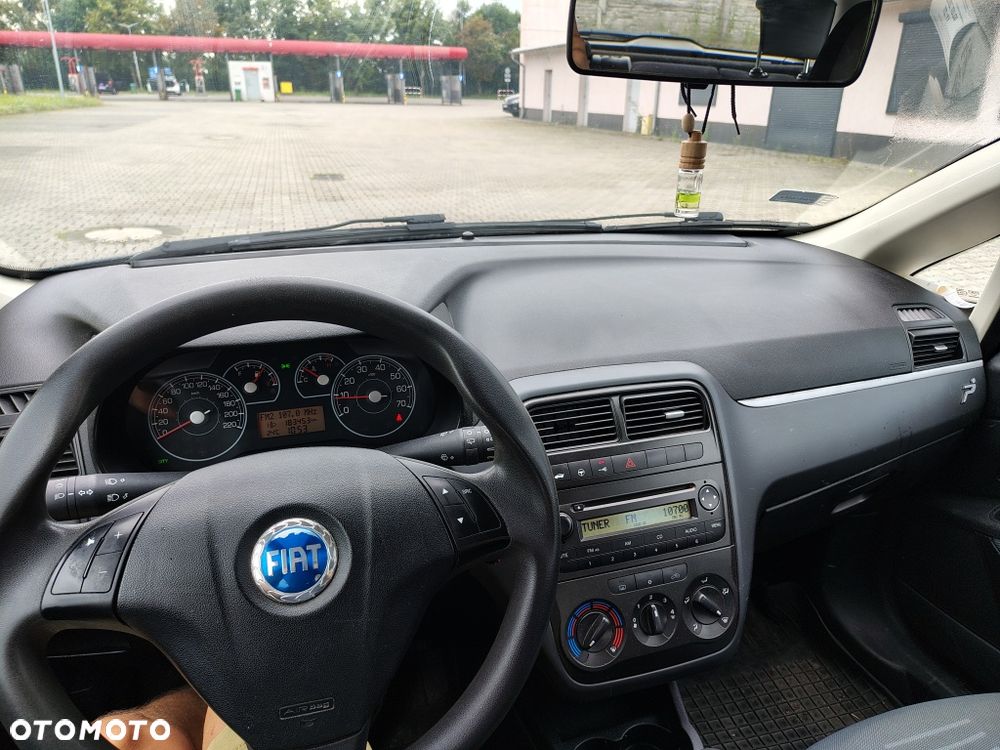 Fiat Grande Punto - 2