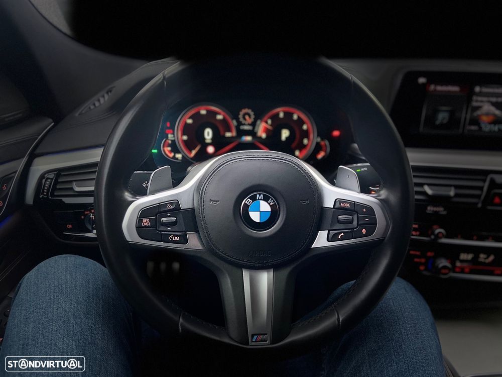 BMW 630 Gran Turismo d Pack M - 24