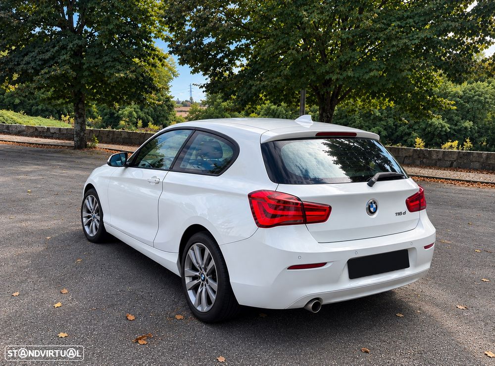 BMW 116 d Sport Line - 3