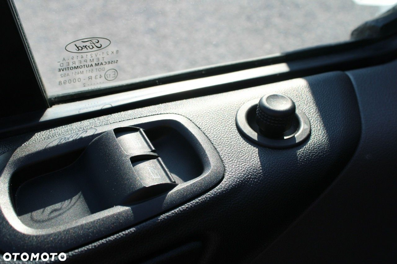 Ford Transit Custom - 13