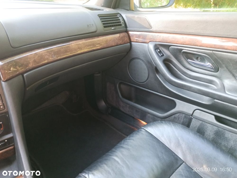 BMW Seria 7 730i V8 - 16