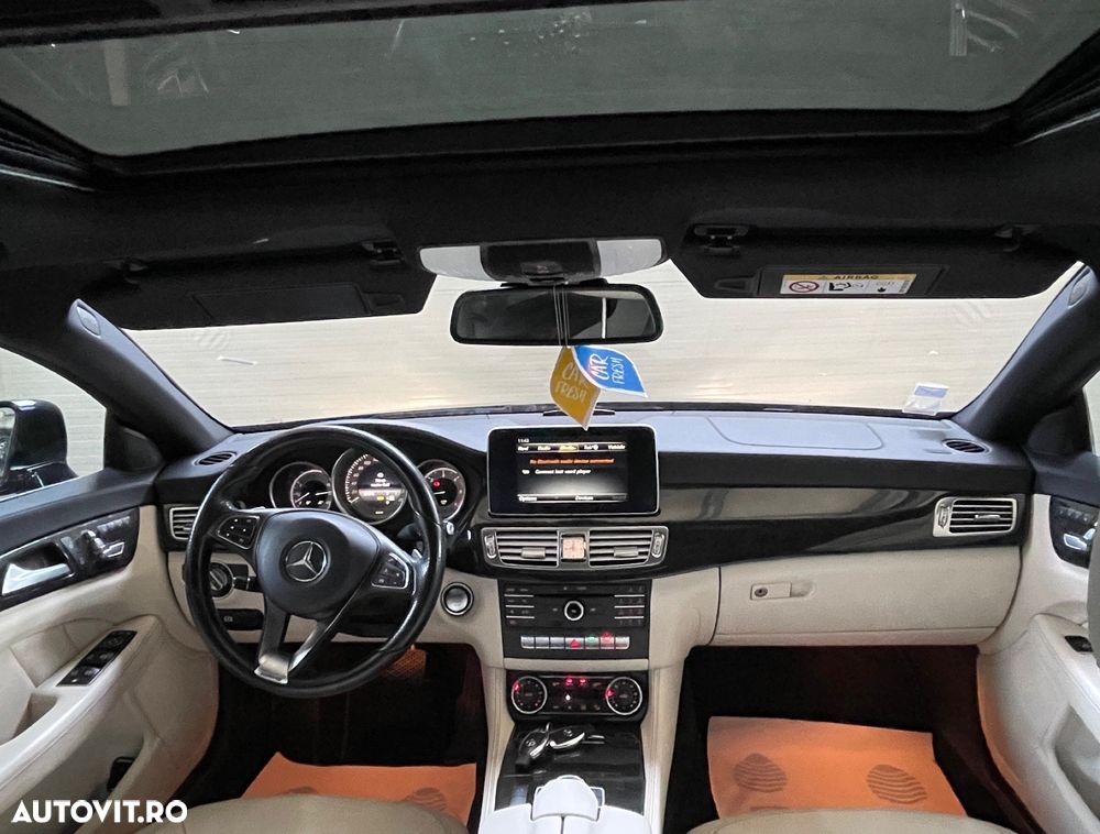 Mercedes-Benz CLS - 32