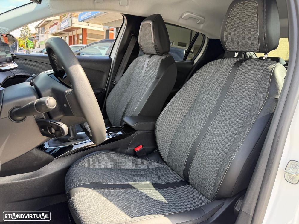 Peugeot 208 1.2 PureTech Allure - 10