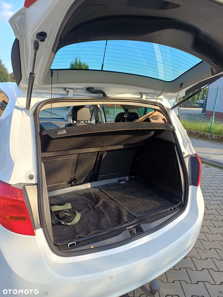Opel Meriva - 11