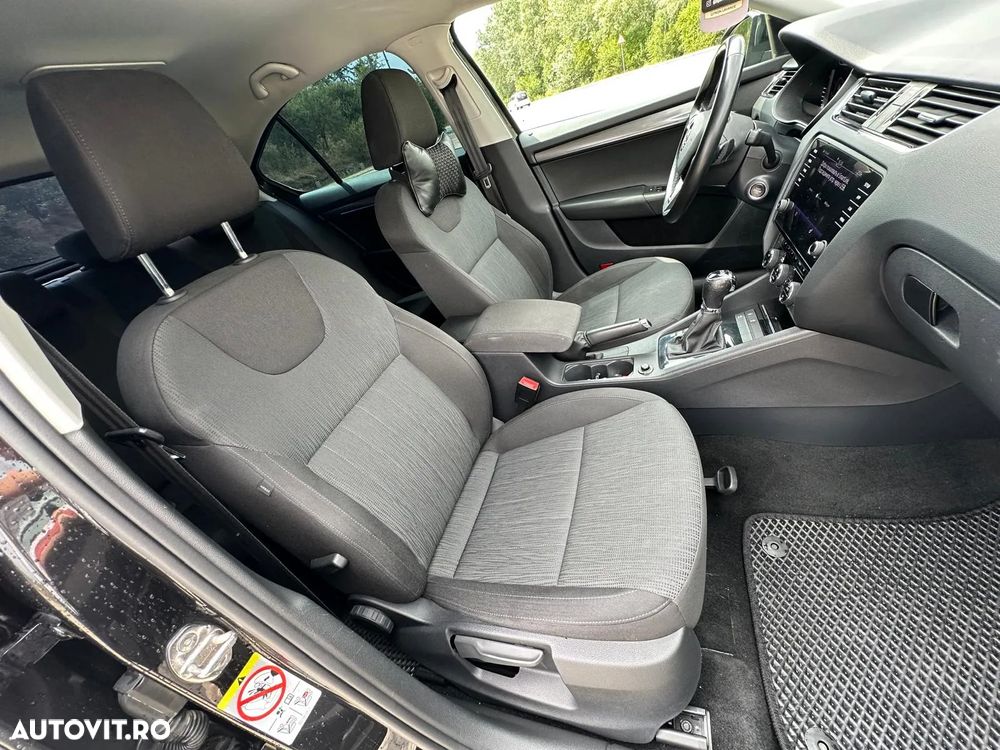 Skoda Octavia 2.0 TDI ELEGANCE DSG - 15