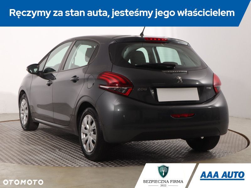 Peugeot 208 - 6