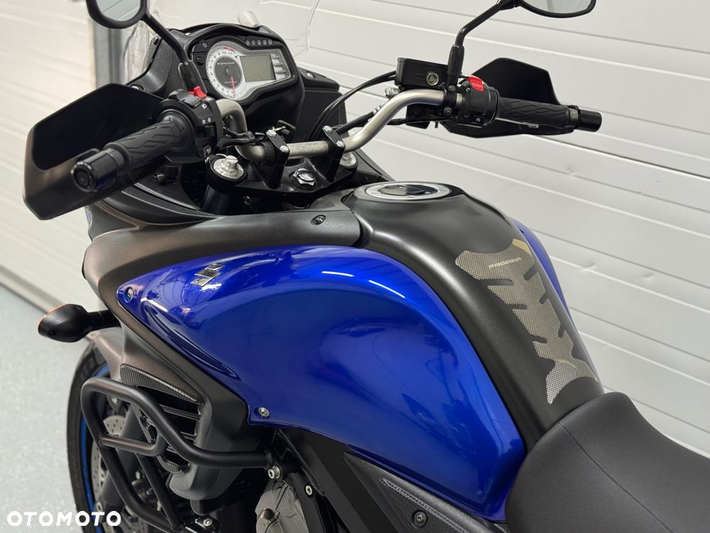Suzuki V-STROM - 22