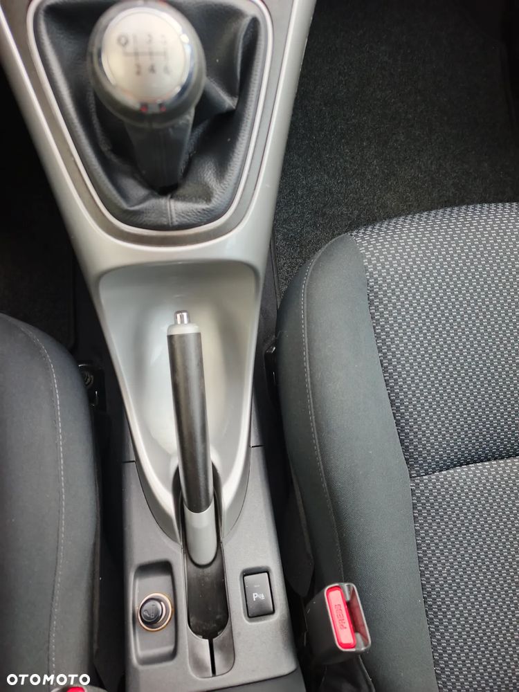 Toyota Auris 1.6 Life+ - 27