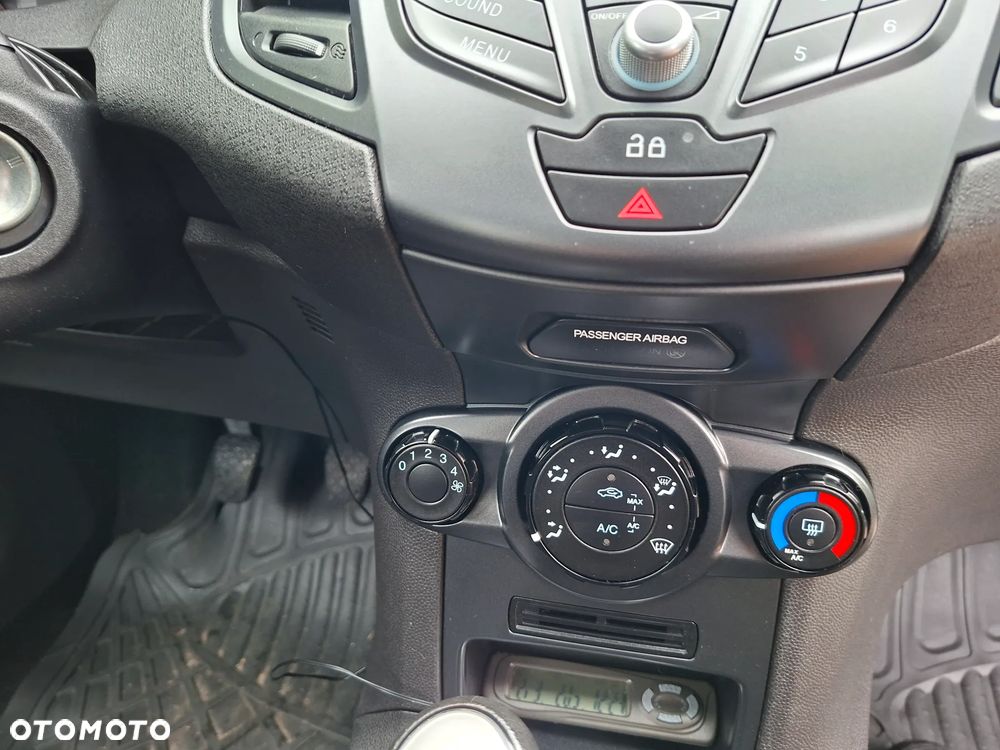 Ford Fiesta - 14