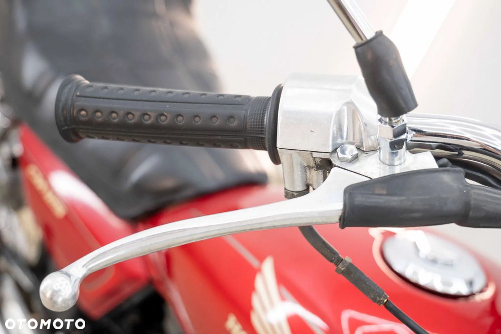 Honda CM - 27