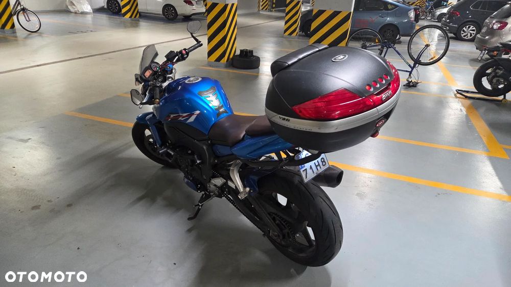 Yamaha FZ - 4
