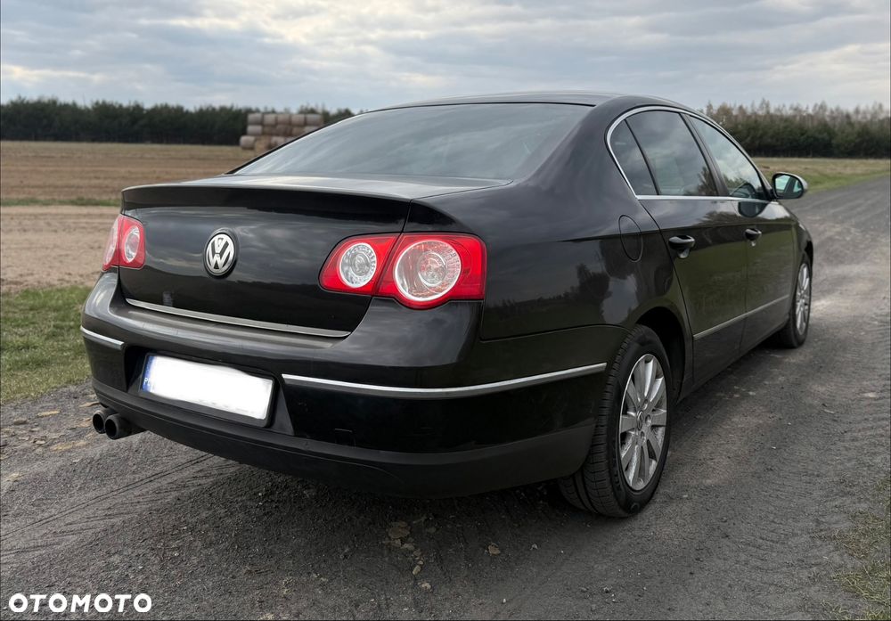 Volkswagen Passat 2.0 TDI Sportline - 3