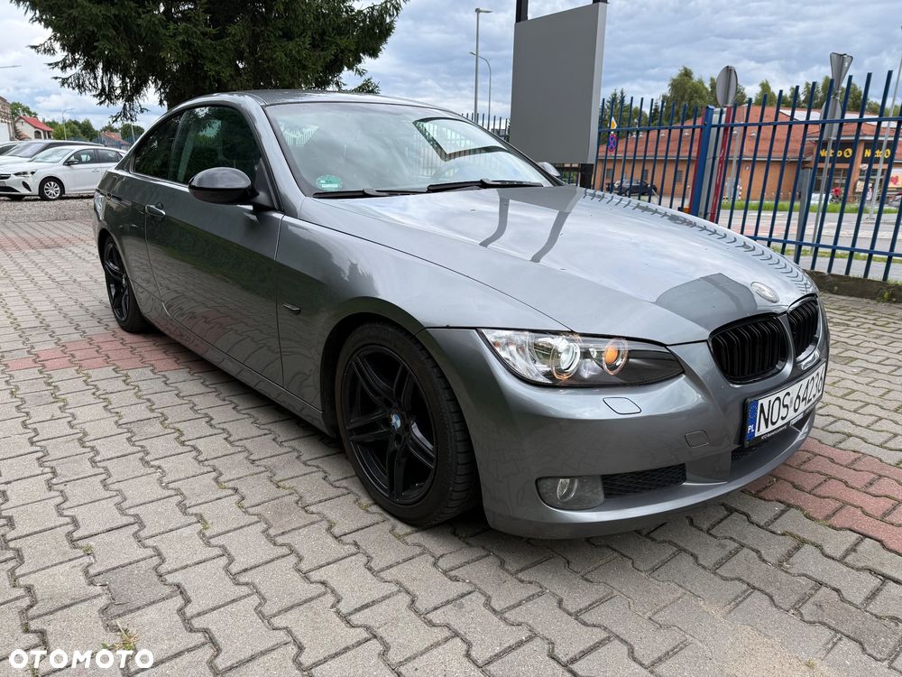 BMW Seria 3 325i - 4