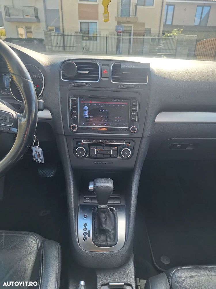 Volkswagen Golf 2.0 TDI DPF DSG Comfortline - 10
