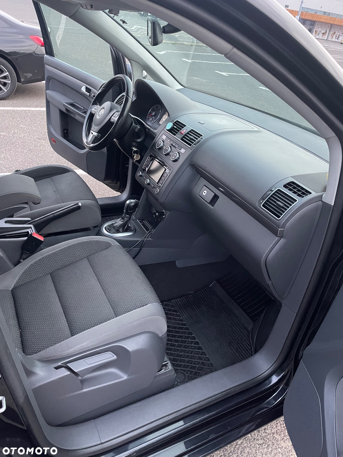Volkswagen Touran 1.6 TDI DPF Comfortline DSG - 8