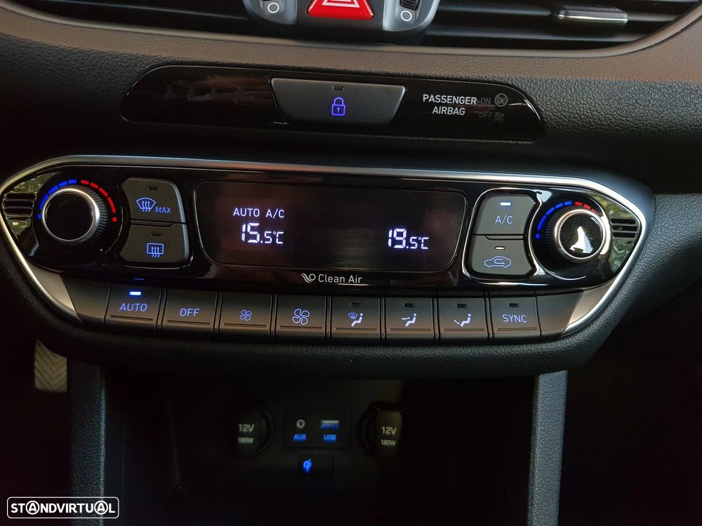 Hyundai i30 1.6 CRDi Launch Edition - 44