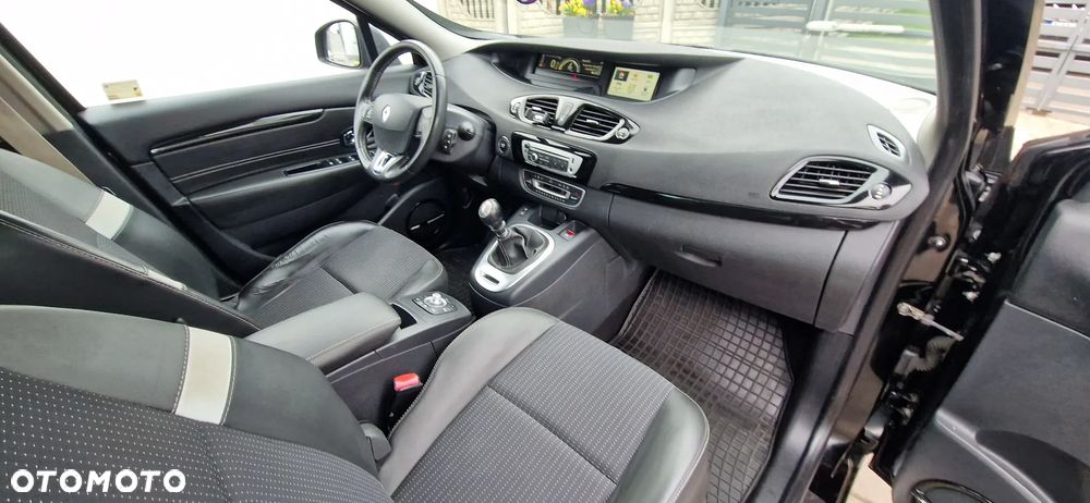 Renault Scenic Energy dCi 130 S&S Bose Edition - 17