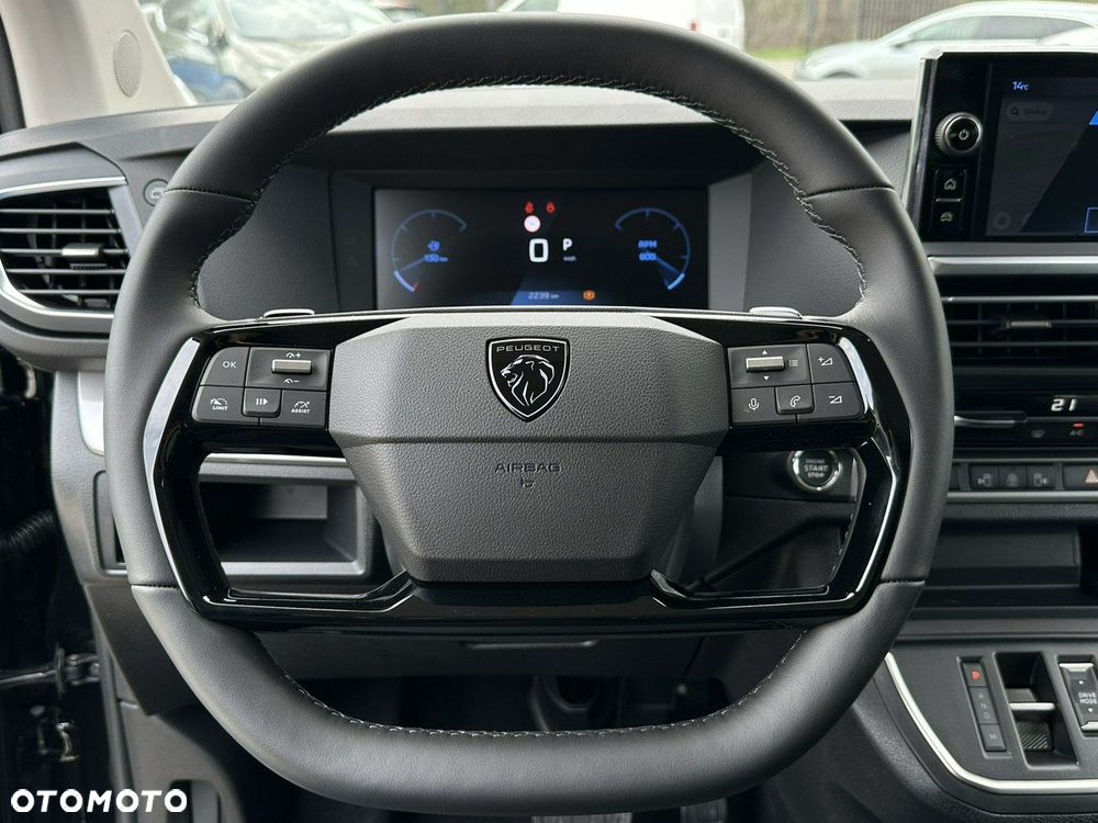 Peugeot Traveller - 29