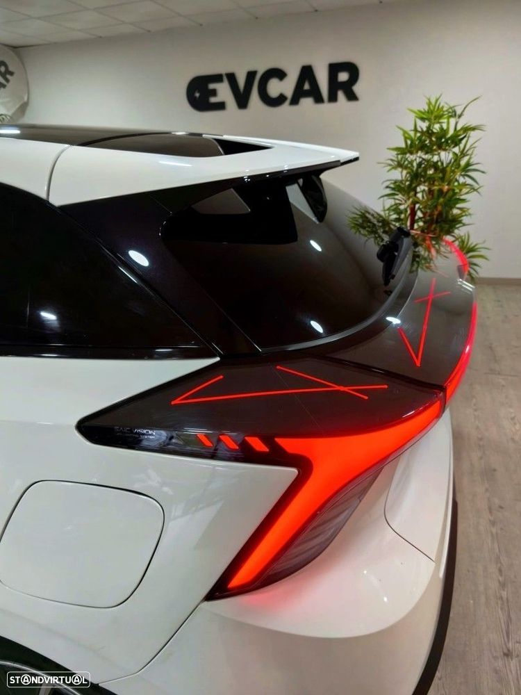 MG MG4 64 kWh Luxury - 45