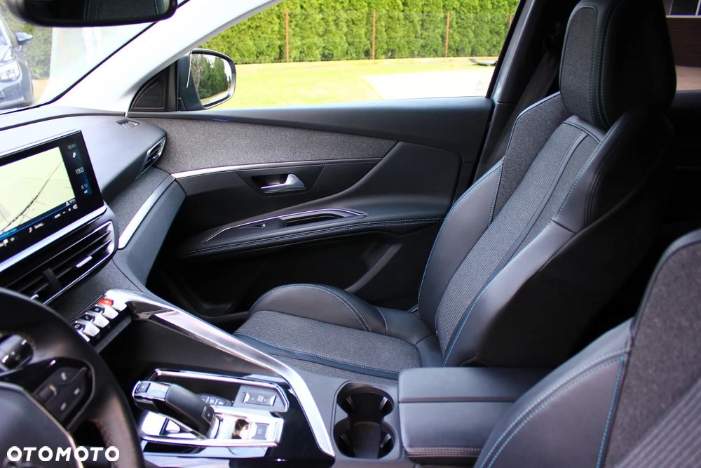 Peugeot 3008 BlueHDi 130 Stop & Start EAT8 Allure - 31