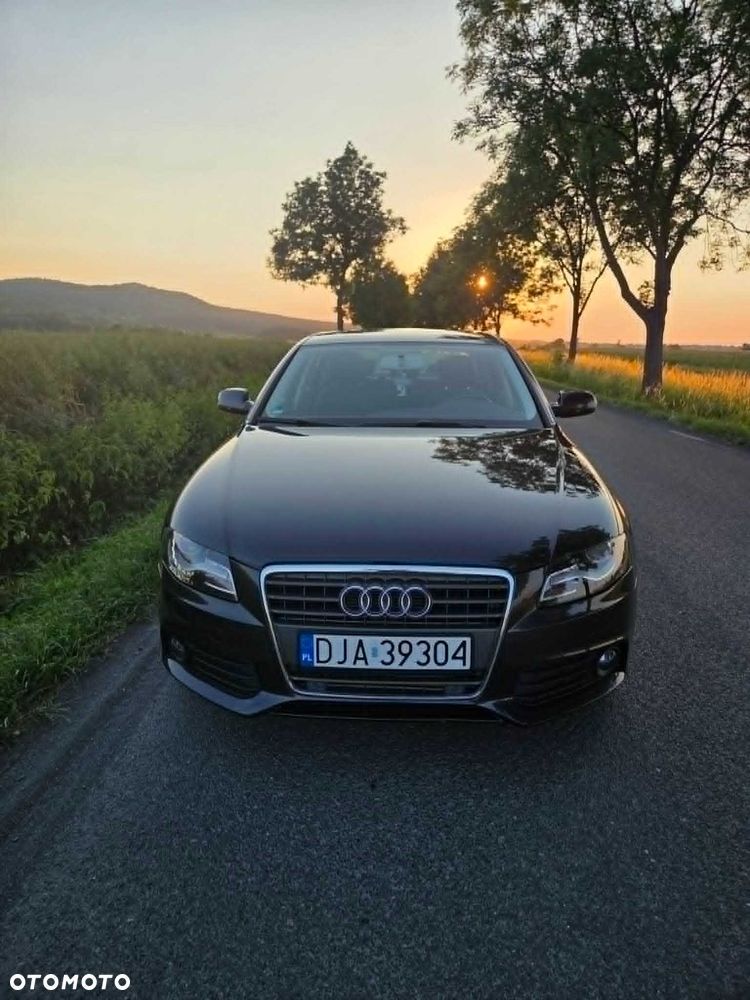 Audi A4 Limousine - 2