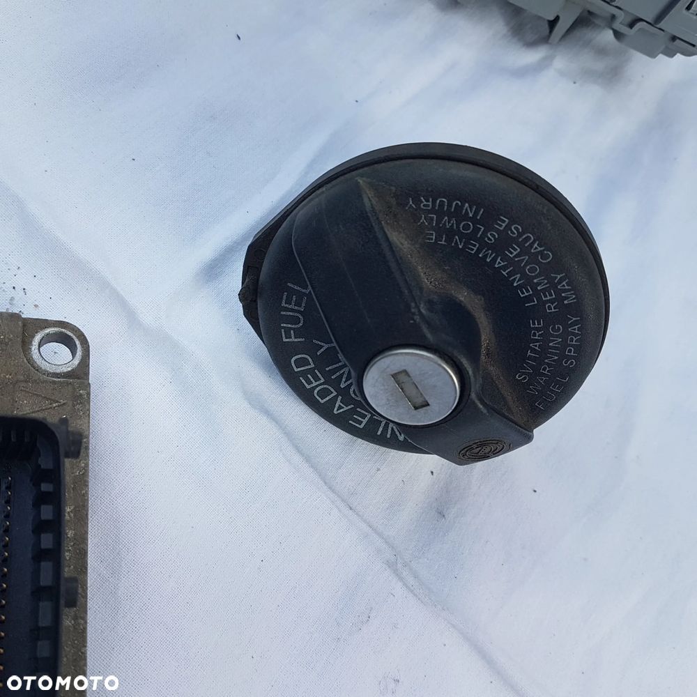 STEROWNIK komputer bsi kluczyk 2 szt zestaw startowy silnika od SKRZYNI AUTOMATYCZNEJ robot selespeed FIAT 500 fiorino grande punto evo mito idea musa ypsilon doblo bravo II panda MAGNETI MARELLI IAW5SF9.MS 51847332 - 18