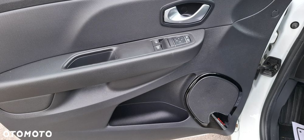 Renault Clio (Energy) dCi 90 Bose Edition - 17