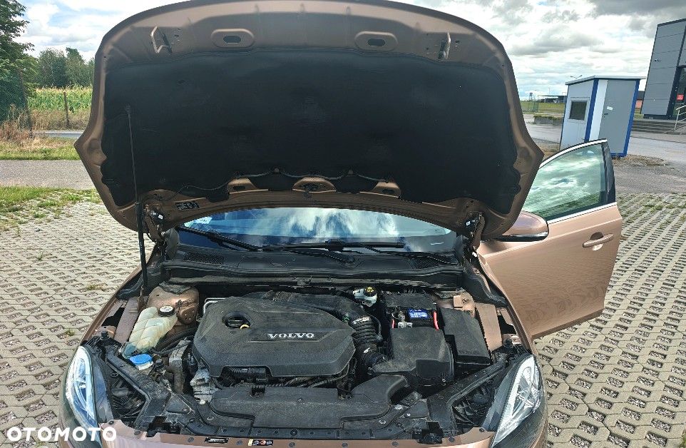 Volvo V40 T3 Momentum - 7