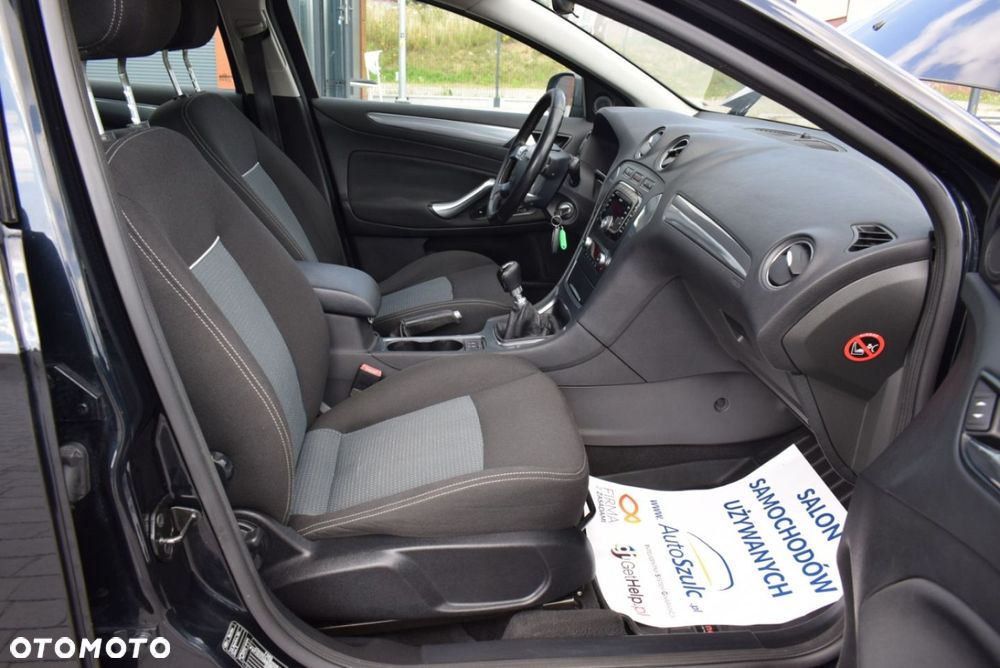Ford Mondeo - 26