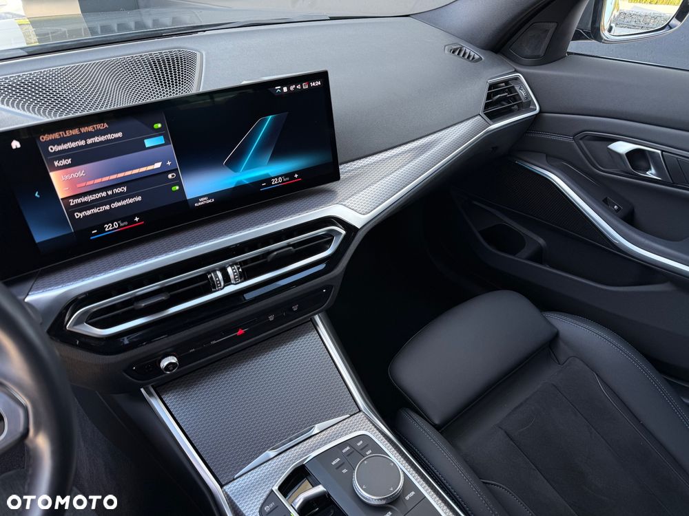 BMW Seria 3 320d Touring xDrive M Sport - 30