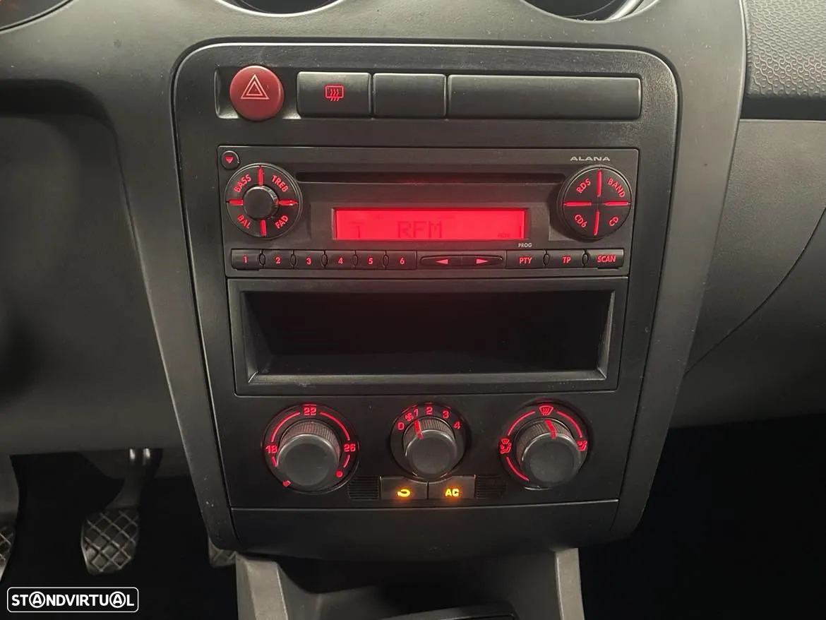 SEAT Ibiza 1.2 12V Reference - 14