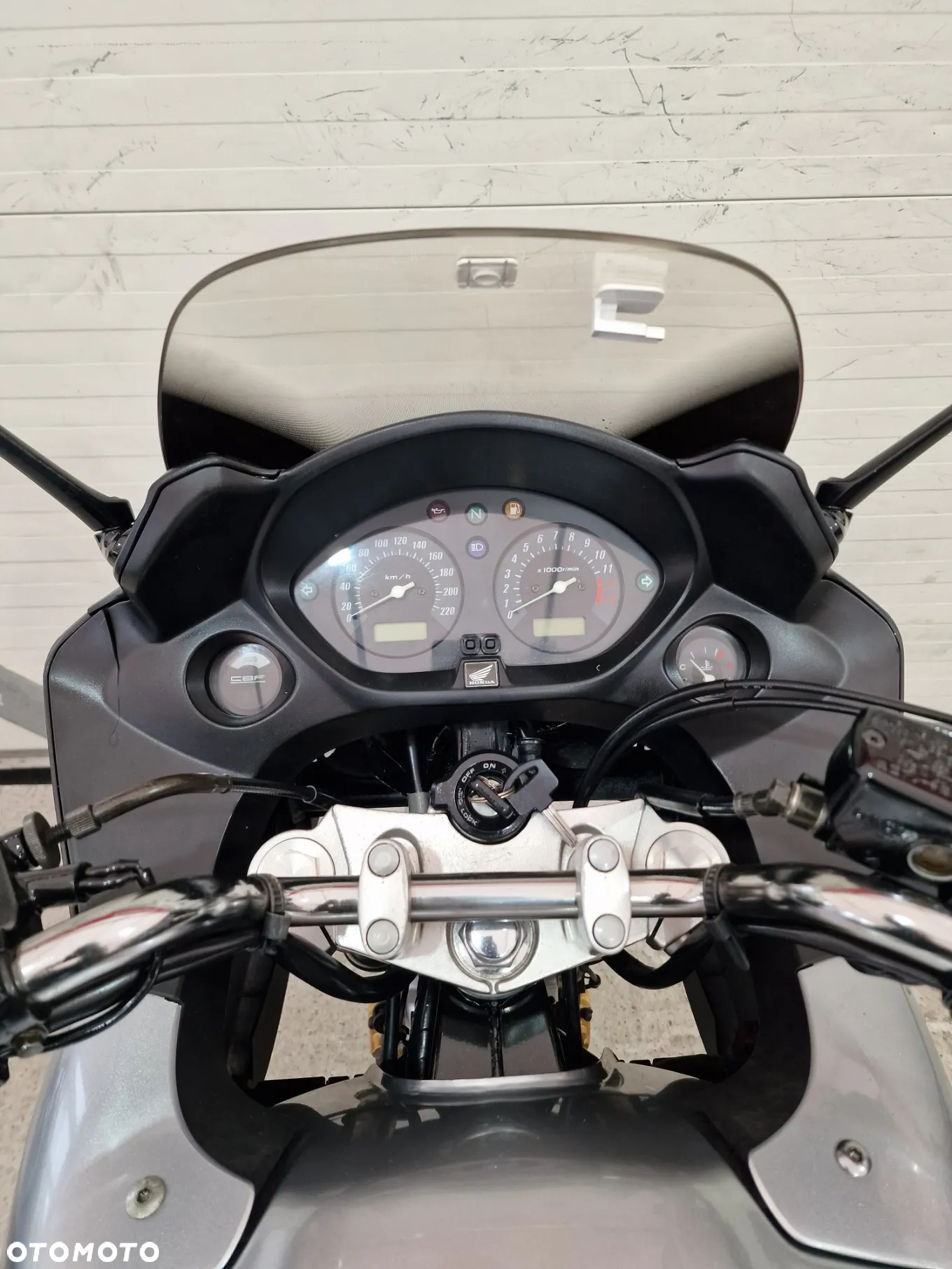 Honda CBF - 30