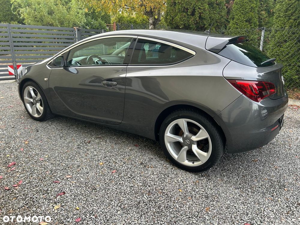 Opel Astra - 10