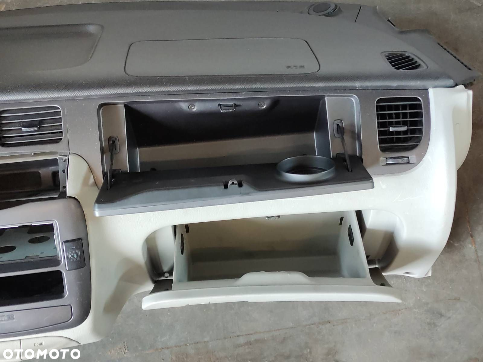 ZESTAW POSTRZAŁOWY HYUNDAI TRAJET I FL 95910-3A900 - 15