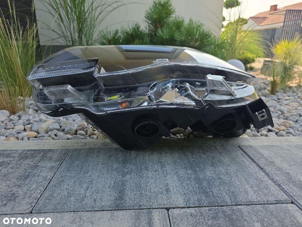 PEUGEOT RIFTER Lampa lewa przód Kompletna Zwykła H7 Soczewka Led 9816827280 - 8
