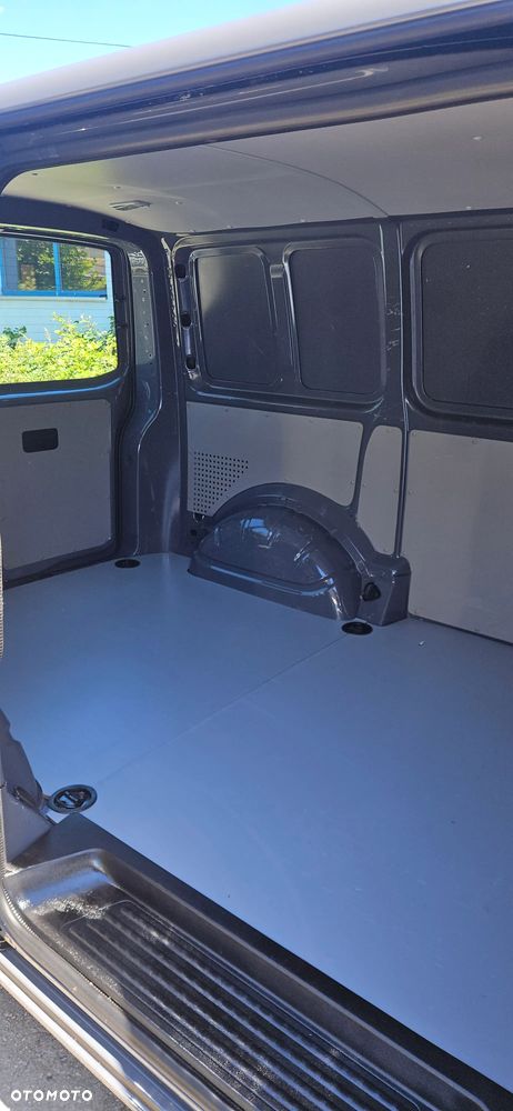 Volkswagen Transporter - 15